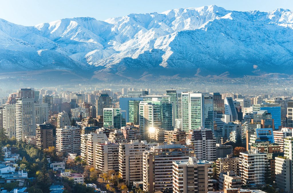 Promoción en salud, telesalud y optimización de recursos del entorno en la comunidad adulto mayor a lo largo de Chile